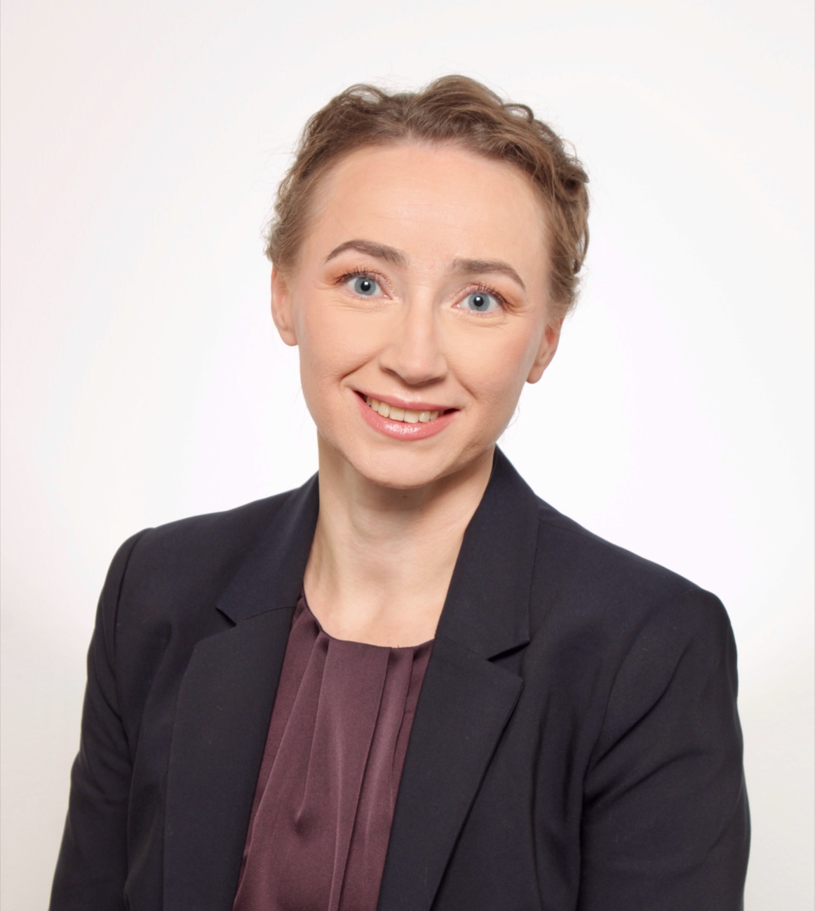 Laura-Maria Peltonen delivering a keynote